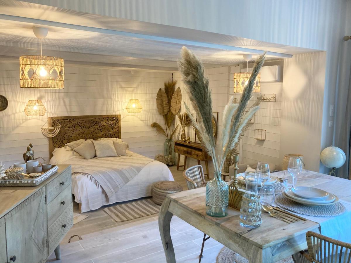 Nuitees Bohemes Bed & Breakfast Gajan  Ngoại thất bức ảnh