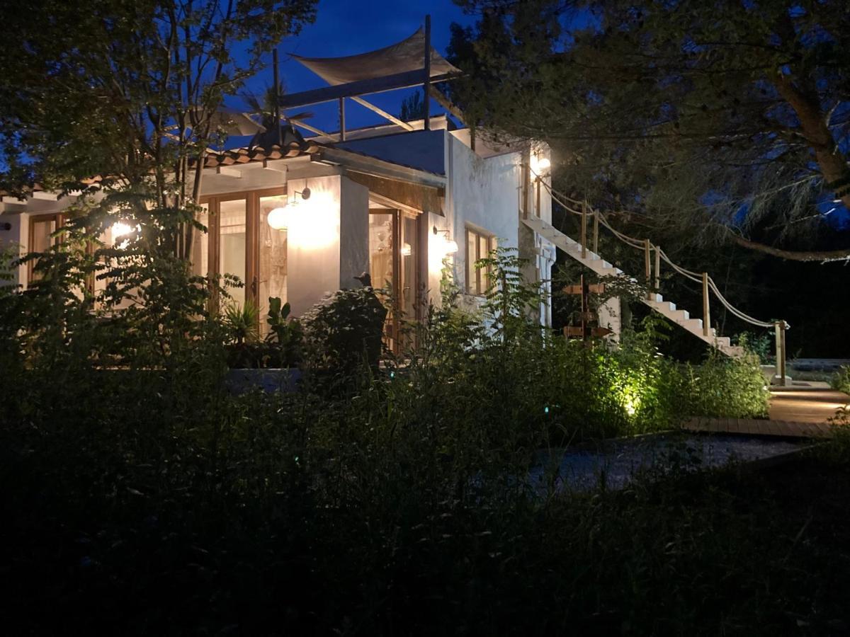 Nuitees Bohemes Bed & Breakfast Gajan  Ngoại thất bức ảnh