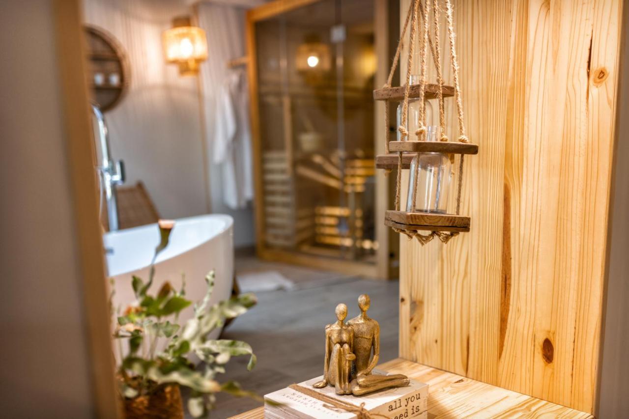 Nuitees Bohemes Bed & Breakfast Gajan  Ngoại thất bức ảnh