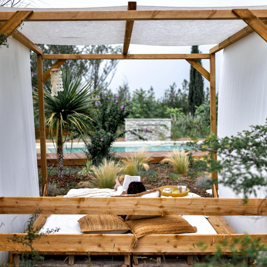 Nuitees Bohemes Bed & Breakfast Gajan  Ngoại thất bức ảnh