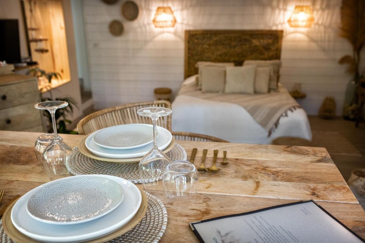Nuitees Bohemes Bed & Breakfast Gajan  Ngoại thất bức ảnh