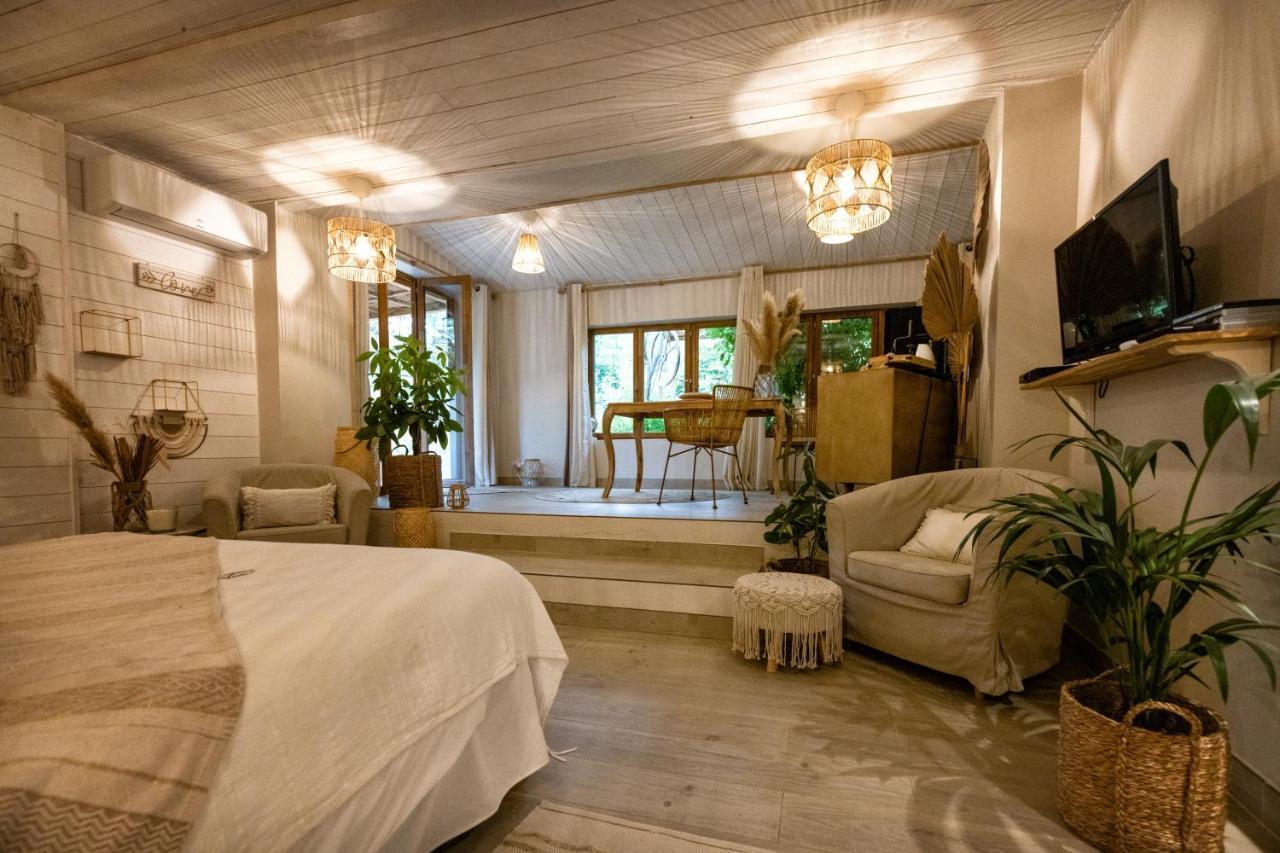 Nuitees Bohemes Bed & Breakfast Gajan  Ngoại thất bức ảnh
