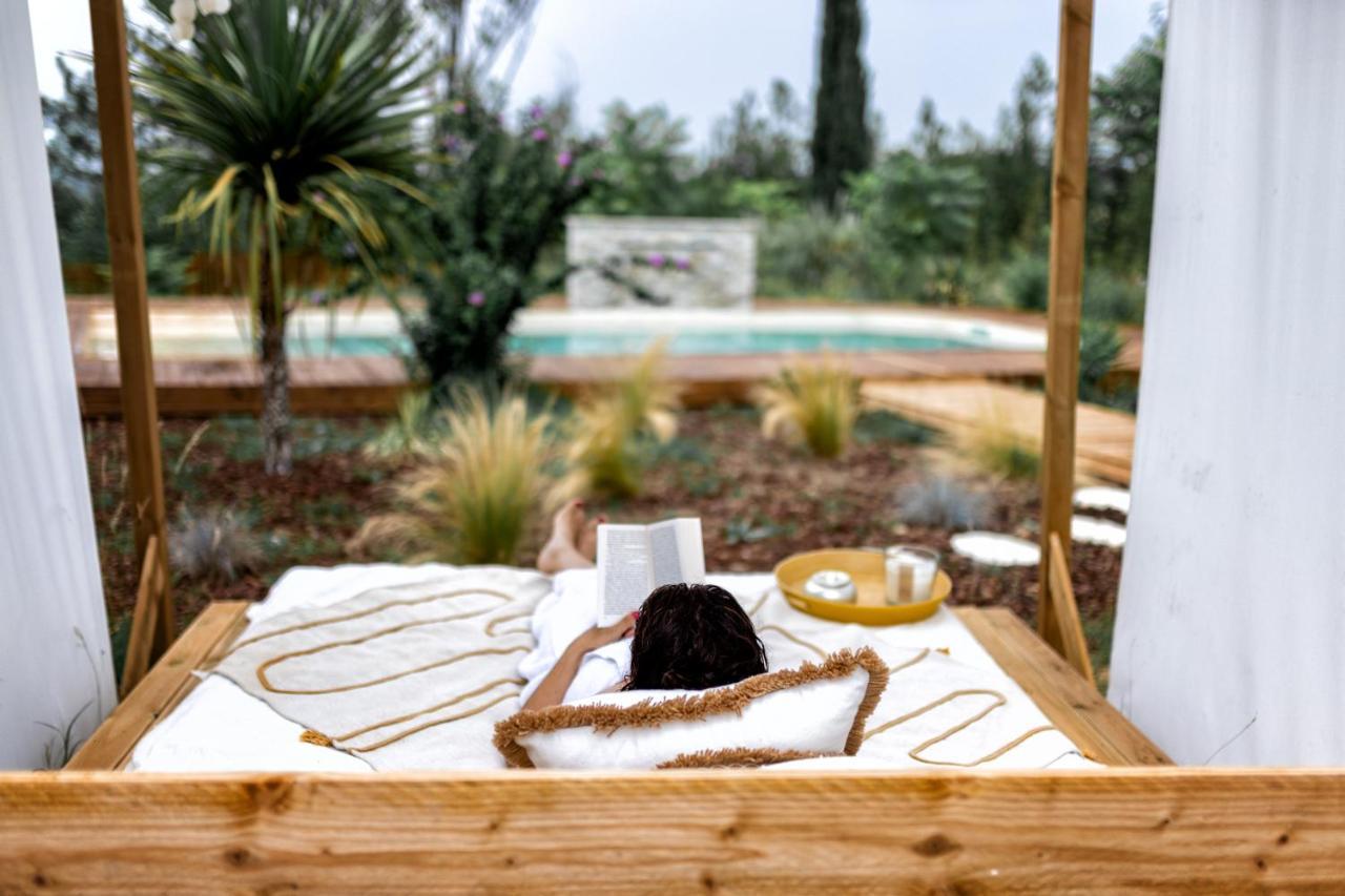 Nuitees Bohemes Bed & Breakfast Gajan  Ngoại thất bức ảnh